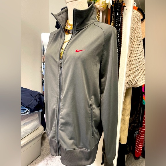NIKE THE ATHLETIC DEPT Swoosh Logo Full Zip Track Jacket Gray Size Medium - Picture 3 of 8